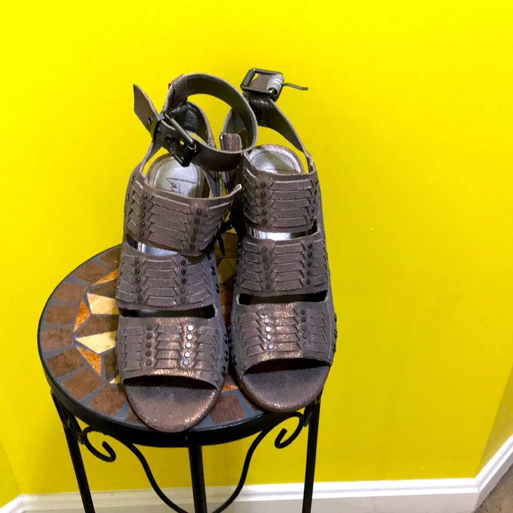 New in box bronze gold buckle sandals